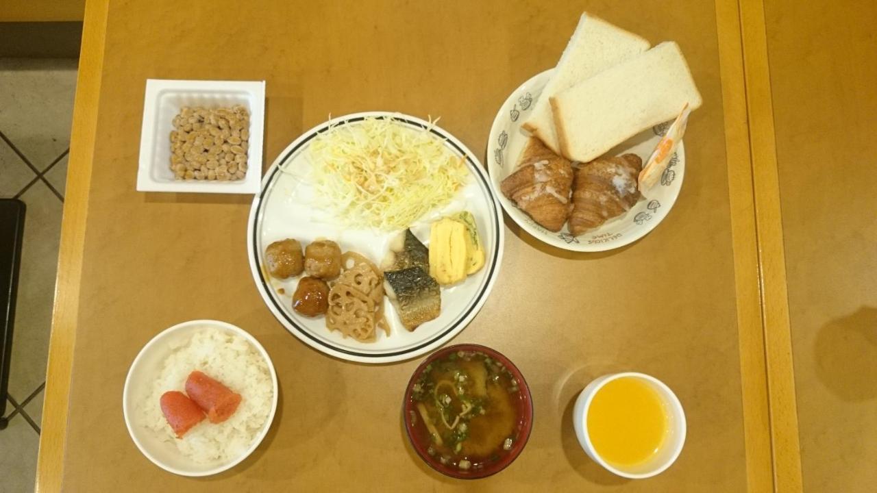 Amenity Hotel In Hakata Fukuoka  Bagian luar foto