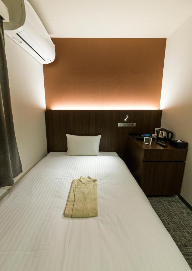 Amenity Hotel In Hakata Fukuoka  Bagian luar foto